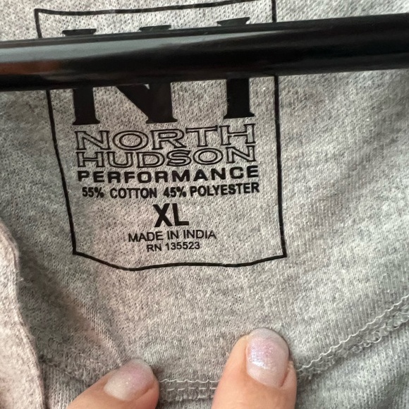 Men’s gray shirt sleeve polo - Picture 2 of 2